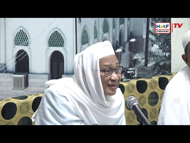 KH. Syaifuddin Zuhri ( Abah Guru Banjar Indah )  - Pembacaan Manaqib Abah Guru Sekumpul class=