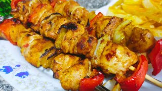 Grilled chicken pieces with special seasoning شيش طاووق بتتبيله مميزه
