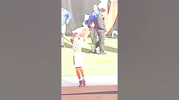 Crazy flip By Jerome Simpson #fyp #shorts #viral #recommended #nfl #footballshorts #nfledits #edits