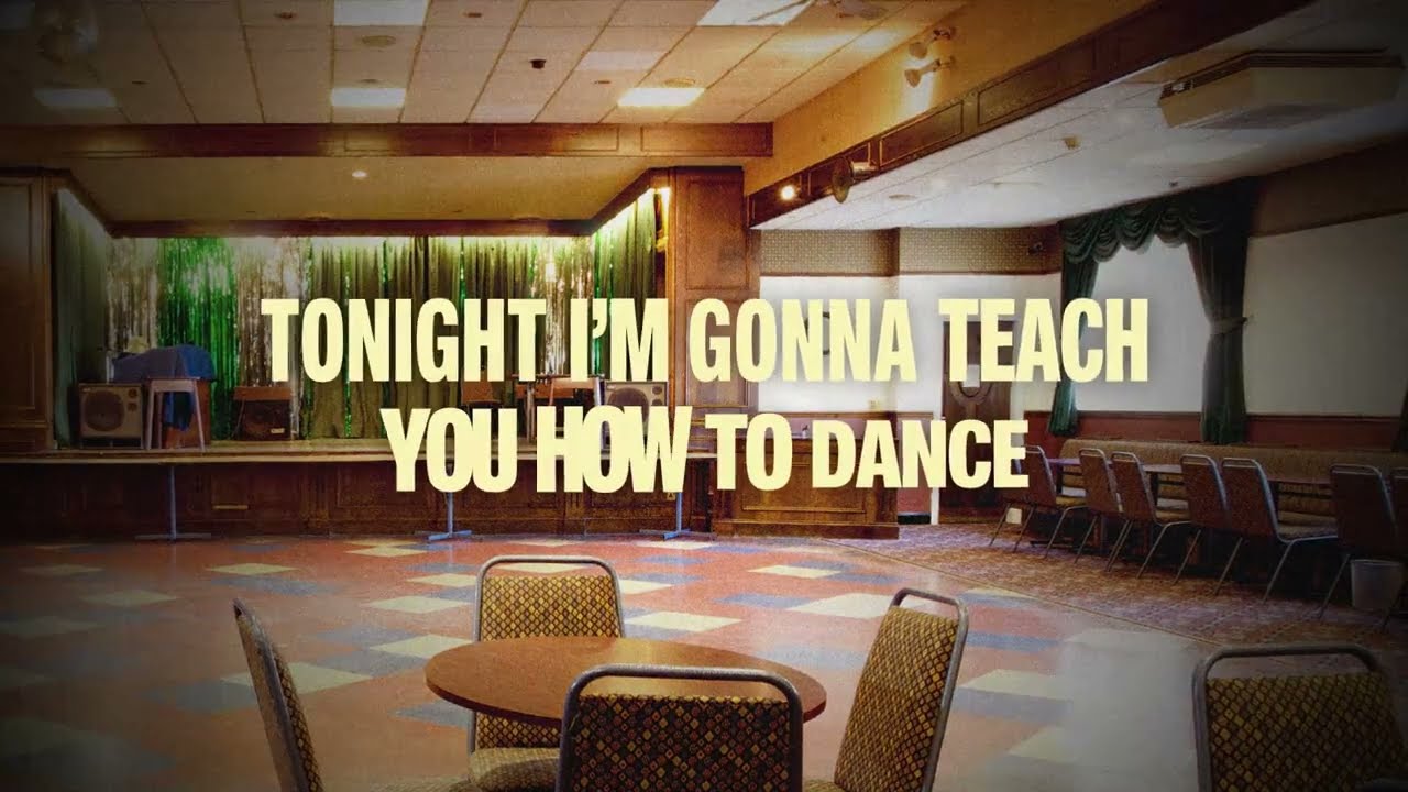 Kaiser Chiefs - How 2 Dance (Official Lyric Video)