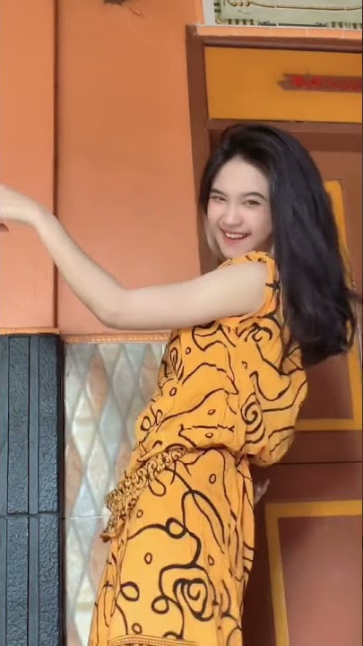 Rahma 🦋 goyang Tik tok