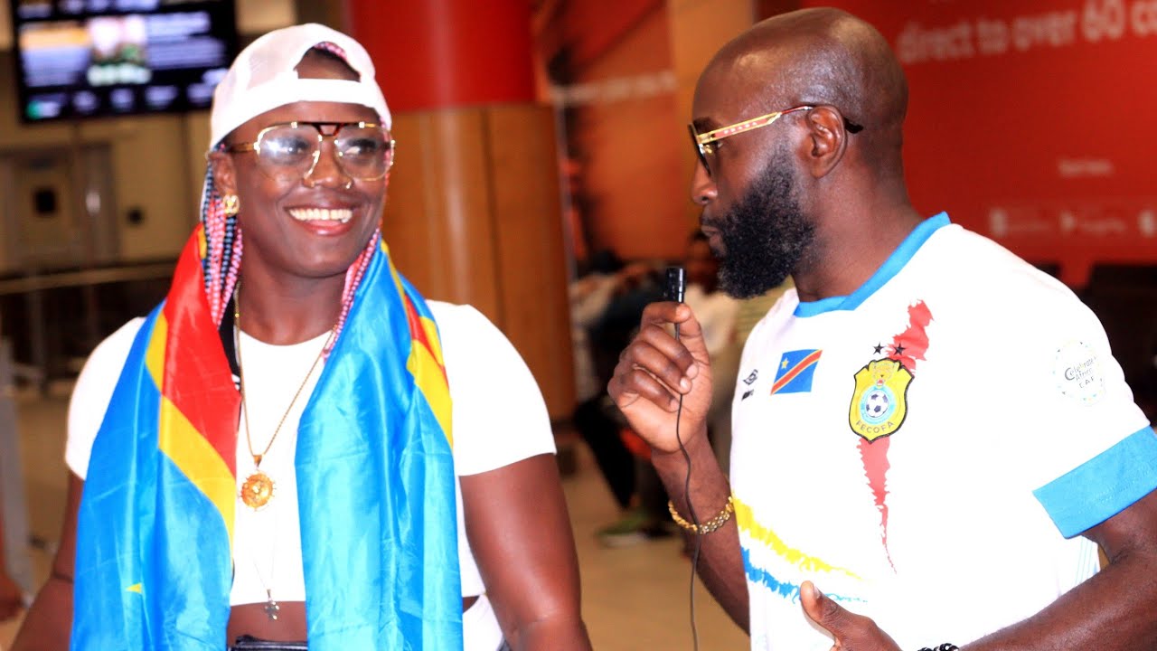 CUISSE DE POULET AKUEWISI BA MINDELE NA AEROPORT YA  CAPE TOWN CORSI CONVOQUE  INCROYABLE