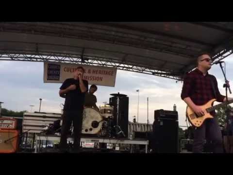 Emery - In Shallow Seas We Sail