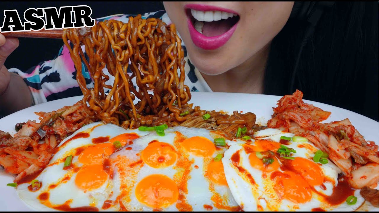 ⁣ASMR BLACK BEAN NOODLES + FRIED EGGS + KIMCHI (EATING SOUNDS) NO TALKING | SAS-ASMR