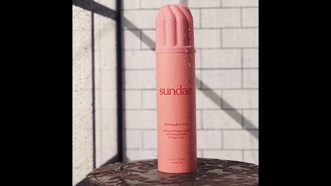 Pomegranate Fizz packs a punch so great, your skin will never have felt so invigorated 🍦 🛀