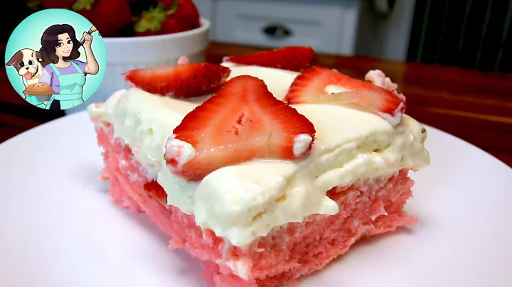 EASY Skinny Strawberry Cake  Doctored Up Box Cake ...