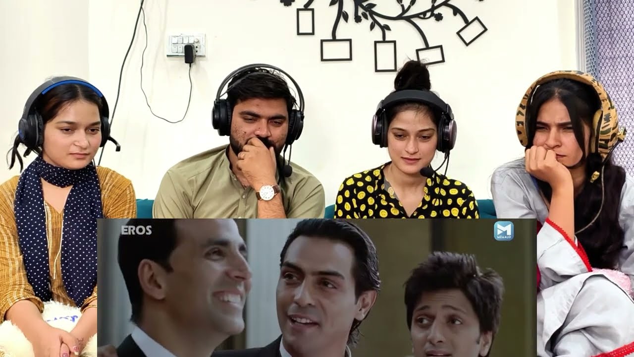 HOUSEFULL Movie Reaction  | Akshay K, Deepika P, Riteish D Part 13