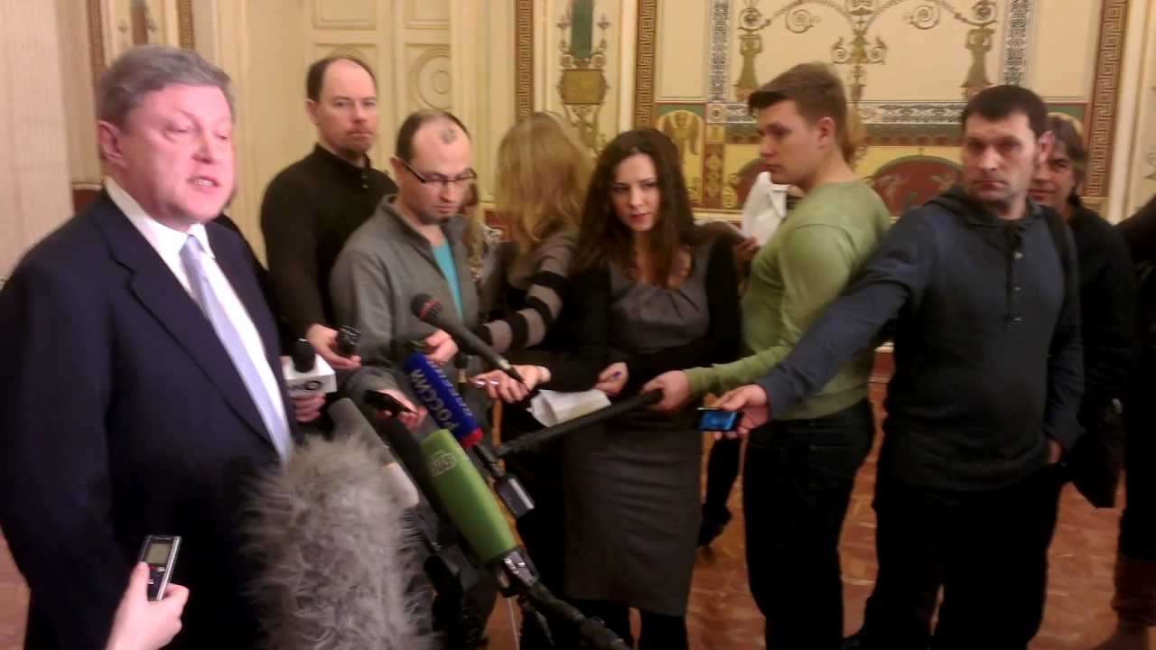 Григорий Явлинский. Брифинг. ЗакС СПб (20.02.2013) - YouTube