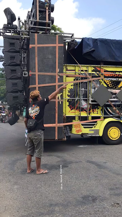 Pak Doctor jadi juru parkir Brewog #brewogaudio #horegjawatimur #soundsystem