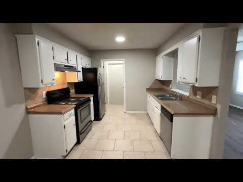 4036 Parkwoods Lane, Midwest City, OK home video tour
