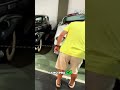 Lambretas e Cadillacs: Os Clássicos que Encantam no Salão! #shorts