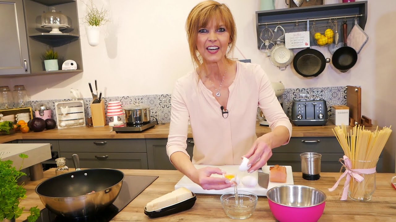 Spaghetti Carbonara wie in Italien | Originalrezept in 10 Minuten 🧀