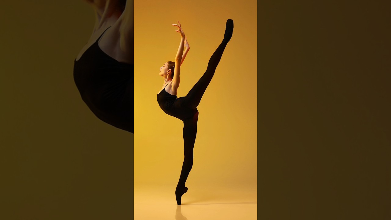 🇺🇦 Model poses for photoshoot📸 Ballet. Model Evgenia