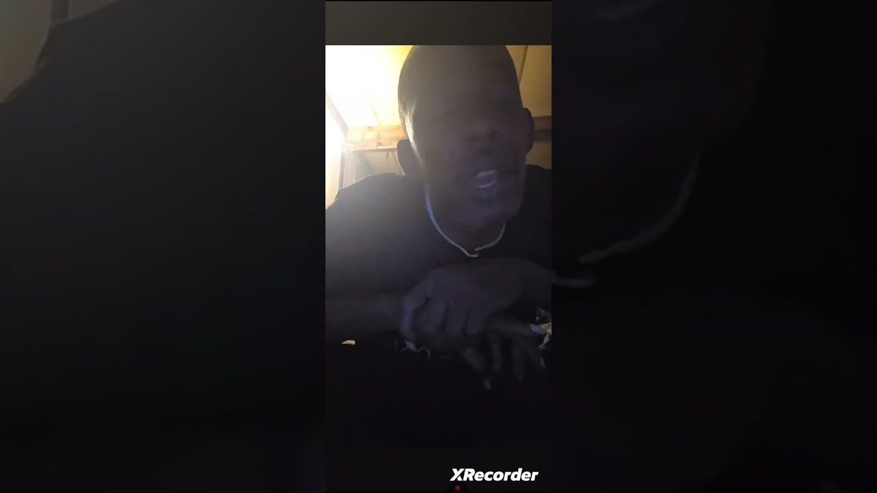 left the family for a crackhead🪳💨