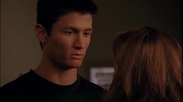 Nathan and Haley 2x01 №7
