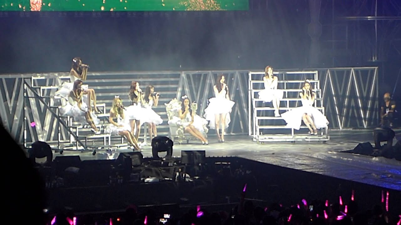 [Fancam][131110] SNSD Girls & Peace Tour in HK - Promise + Baby Baby (Accoustic)