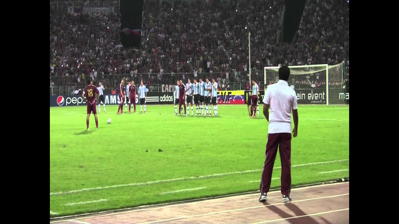 Venezuela vs Argentina Gol de  Fernando Amorebieta  Estadio José Antonio Anzoategui Pto. La Cruz