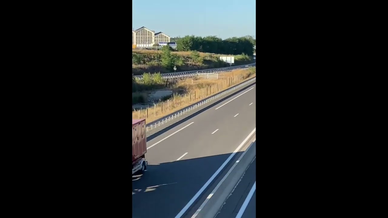 Les pompiers polonaises traversent la Saône-et-Loire pour combattre les feux en Gironde
