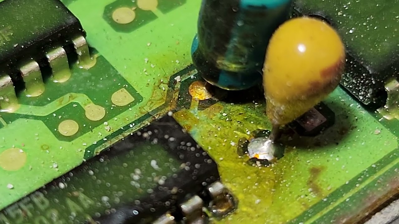 Предремонтная проверка и стендовые испытания блока управления двигателем (восстановленный X9J) ав...