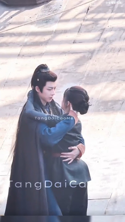Liu Yuning hold Lusi😘 #zhaolusi #liuyuning #thelegendofjewelry