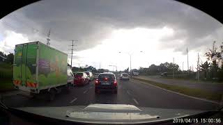 Queue jumping #1 - Sibu Stupid Drivers