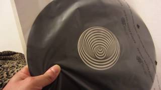 Metallica Black Album 1991 Vertigo and 2008 WB LP Comparison
