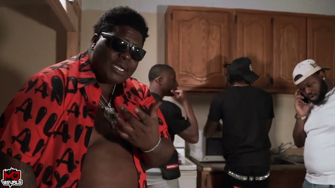 MauriOtto Ft BigXThaPlug Switches (Official VIdeo) YouTube