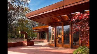 S01E06: Tour the Frank Lloyd Wright Smith House