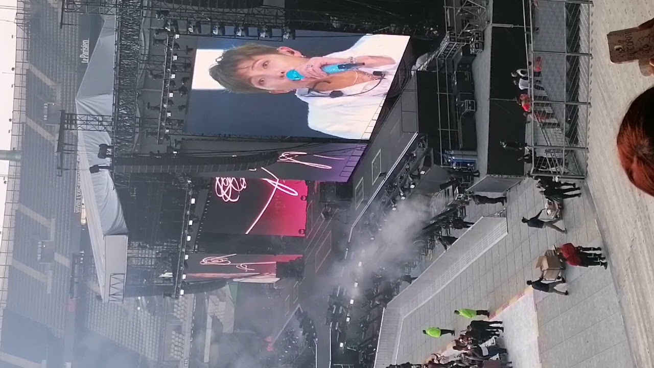 BTS Speak Yourself Tour 190608 au stade de France [Part 1]