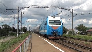 ЭП1М-441 с поездом №243 Анапа — Новокузнецк