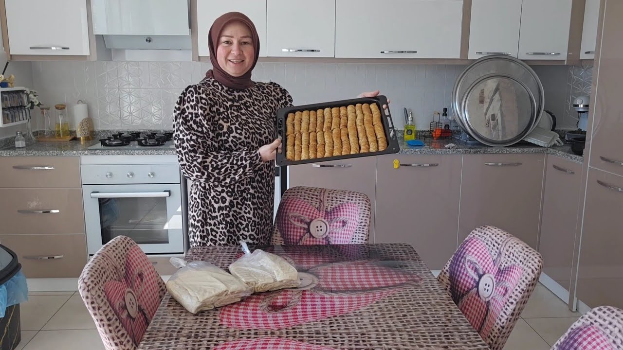 AÇIKLAMA 📢KAYİNVALİDEM GERİ TAŞINDI✅️TATLIMI PİŞİRDİM✅️KOLTUK TEMİZLİĞİ✅️ÖNERİLERİNİZİ BEKLİYORUM✅️