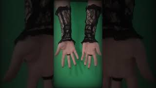 Gothic Lace Gloves #gothic #diy #gothfashion