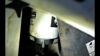 MT100 fuel filter change: How to prime the fuel system