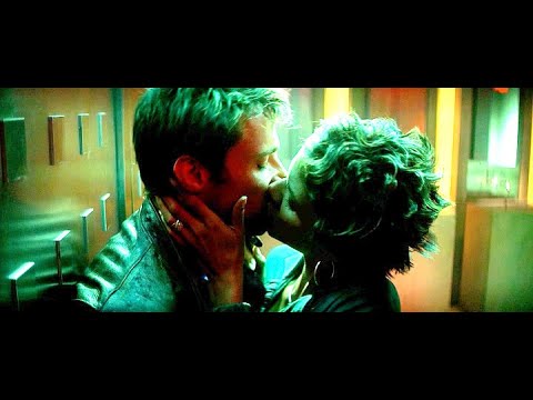 Hugh Jackman and Halle Berry kiss scene