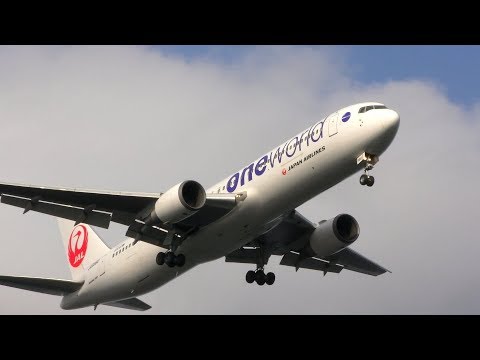 Beautiful Spotting Location Japan Airlines 767 Crosswind Landing Tokyo Haneda Airport airbus a220