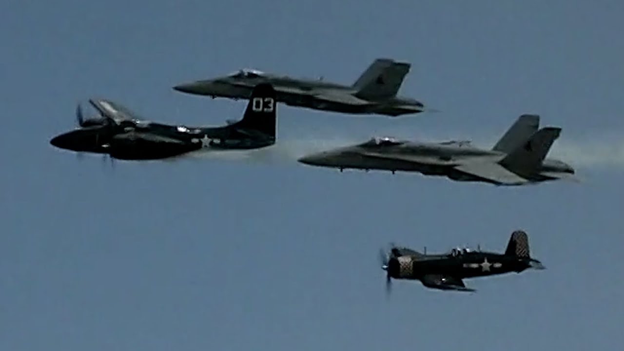 Warbirds Over Kalamazoo 2000: US Navy Legacy Flight (F7F Tigercat