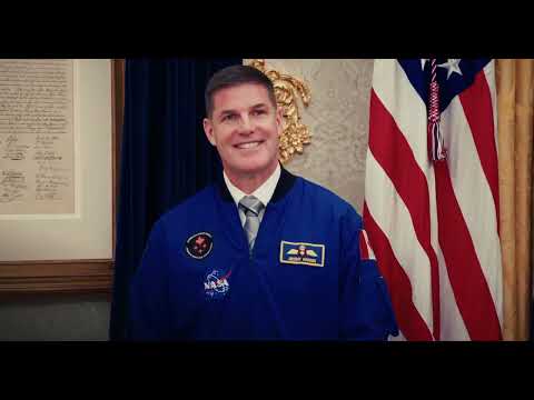 Artemis II Crew Visits the Oval