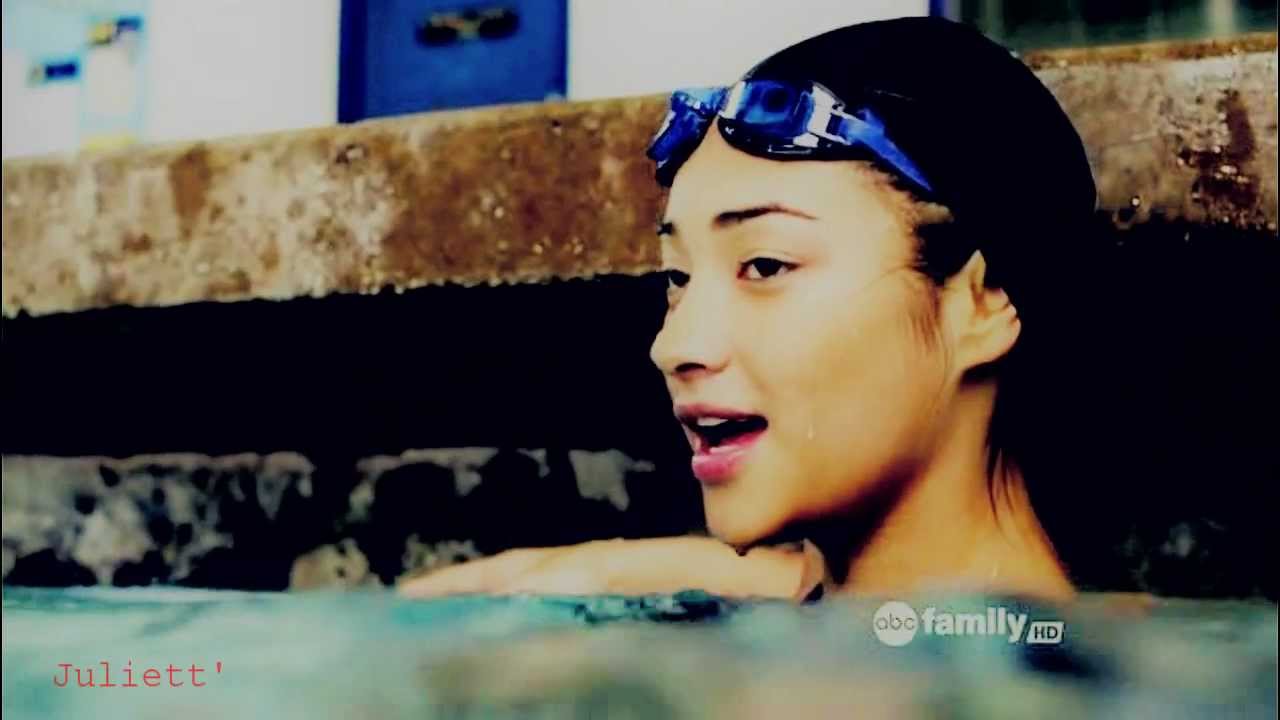 Paige/Emily | Kiss Me