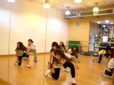 Sofia teach "Whine Up" Kat Deluna part2