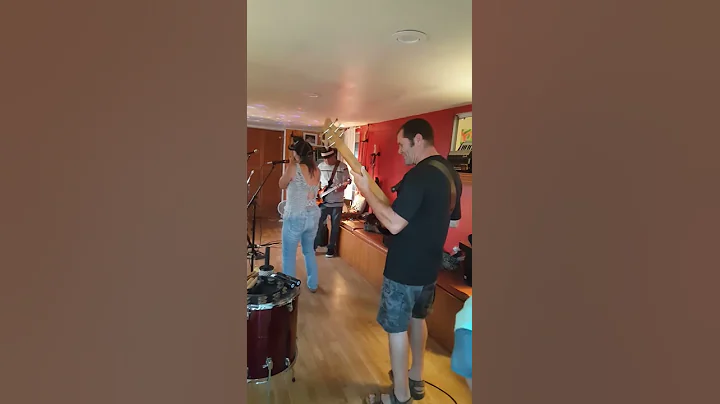Harmonica Blues Jam featuring Laura Burdette, Ramo...