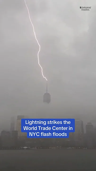 Moment lightning strikes World Trade Center during storm that floods NYC