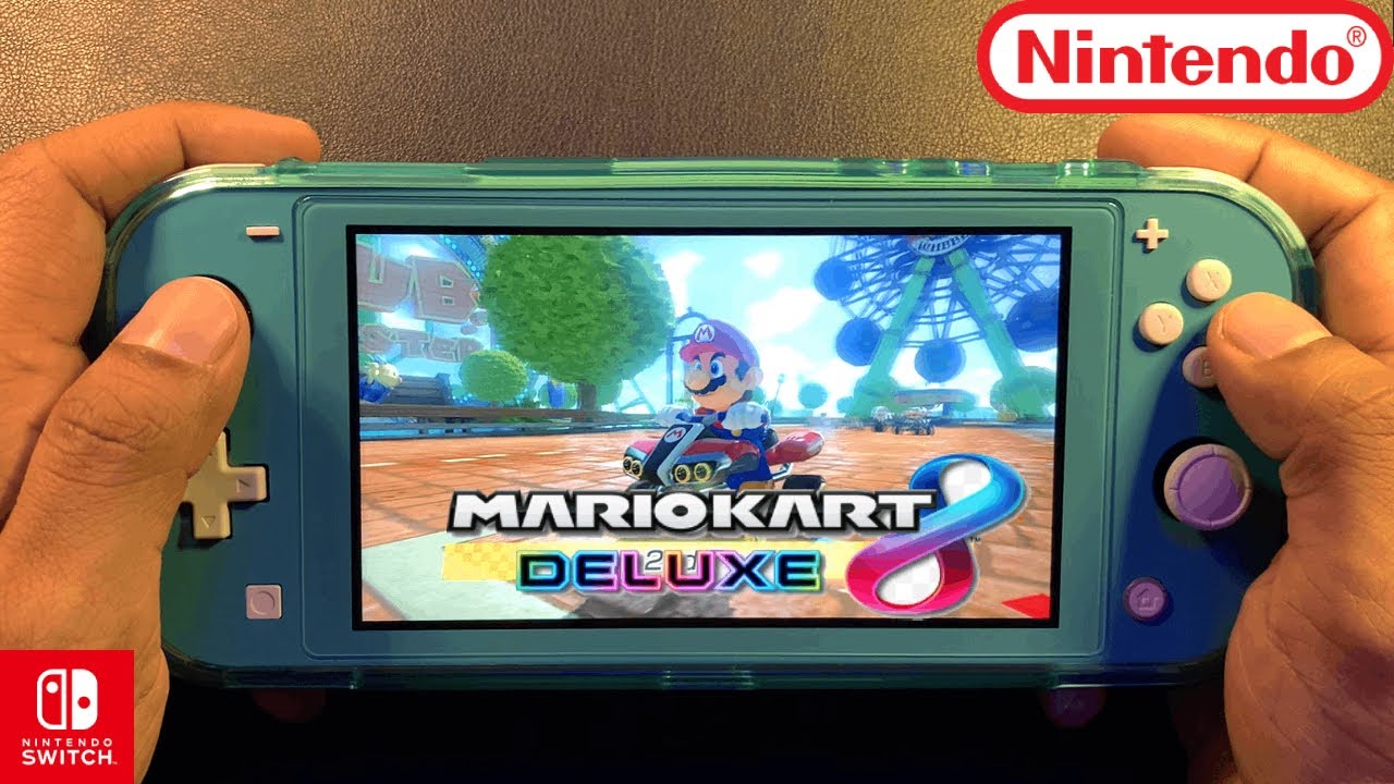 Mario Kart 8 Deluxe  Nintendo Switch Lite Gameplay 