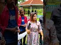 পুলিশের সামনে অসামাজিক কাজ করতে গিয়ে কট যুবক যুবতী ।। কান ধরিয়ে ক্ষমা করে দিলো তৌহিদি জনতা ।।