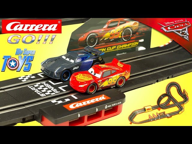Voiture pour circuit Carrera Go Cars 3 : Flash McQueen