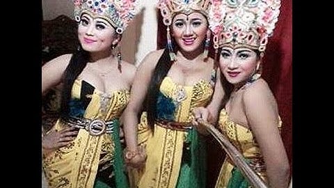 Dua Sinden Janger  Bergoyang Live Bersih Desa Sumbermulyo Pesanggaran Banyuwangi