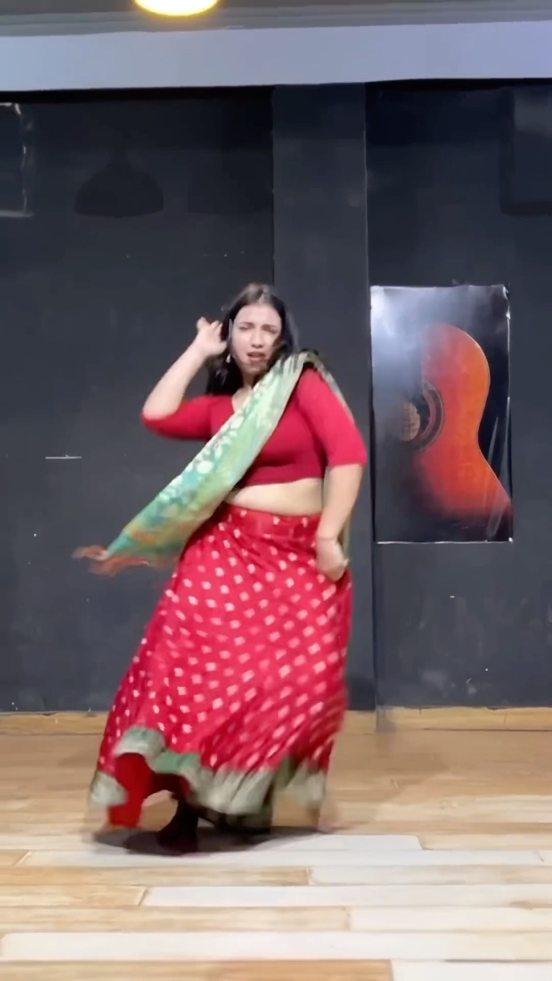 Aai Na Pin Lagadi #pawansingh #dance #shorts #bhojpuri