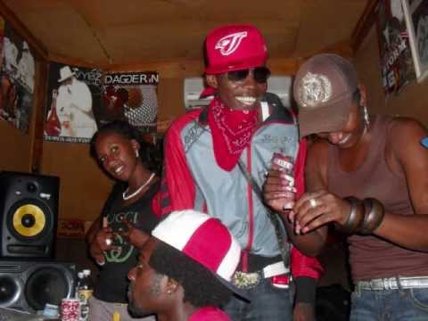 Vybz Kartel - Neva See A Gyal Me Love So Much (Ducati Riddim) Gaza - June 2010 [Black Street Music]