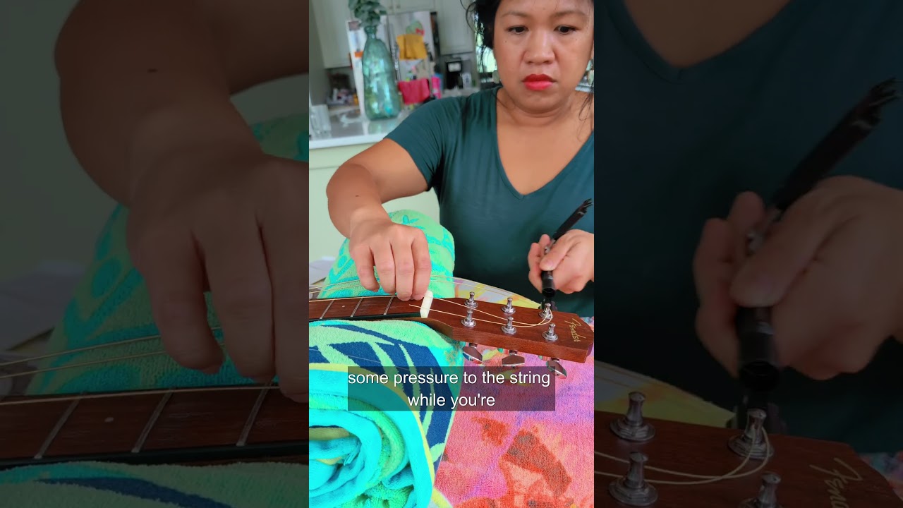 Thought I'd share a video of me restringing my guitar. She sounds and looks brand new 😍. 