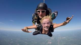 1746 Abigail Bohannan Skydive at Chicagoland Skydiving Center 20160627 Dan Chrispy