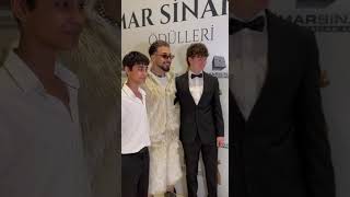 Sefonun Tarzı Çok Konuşuldu.